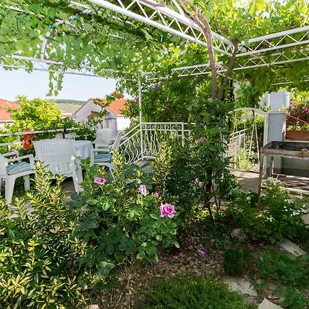 Oliana Apartment Trogir